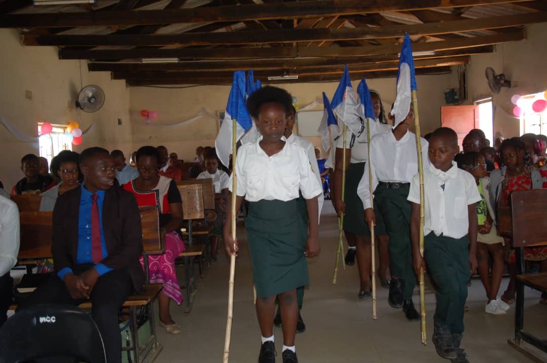 Pathfinders working together on an honor activity